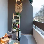 Charmante Mit Balkon Nahe Thunersee - Bitcoin Accepted * Thun