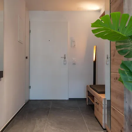 Charmante Mit Balkon Nahe Thunersee - Bitcoin Accepted תון