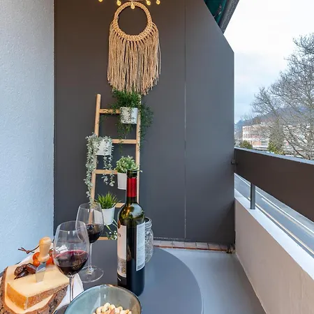 Charmante Mit Balkon Nahe Thunersee - Bitcoin Accepted * תון