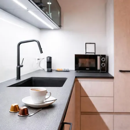 Charmante Mit Balkon Nahe Thunersee - Bitcoin Accepted דירה *