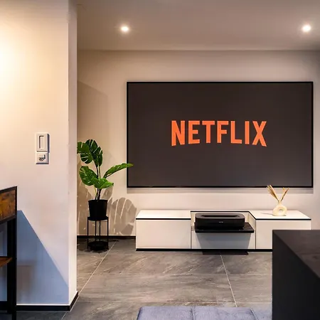 Charmante Mit Balkon Nahe Thunersee - Bitcoin Accepted 아파트